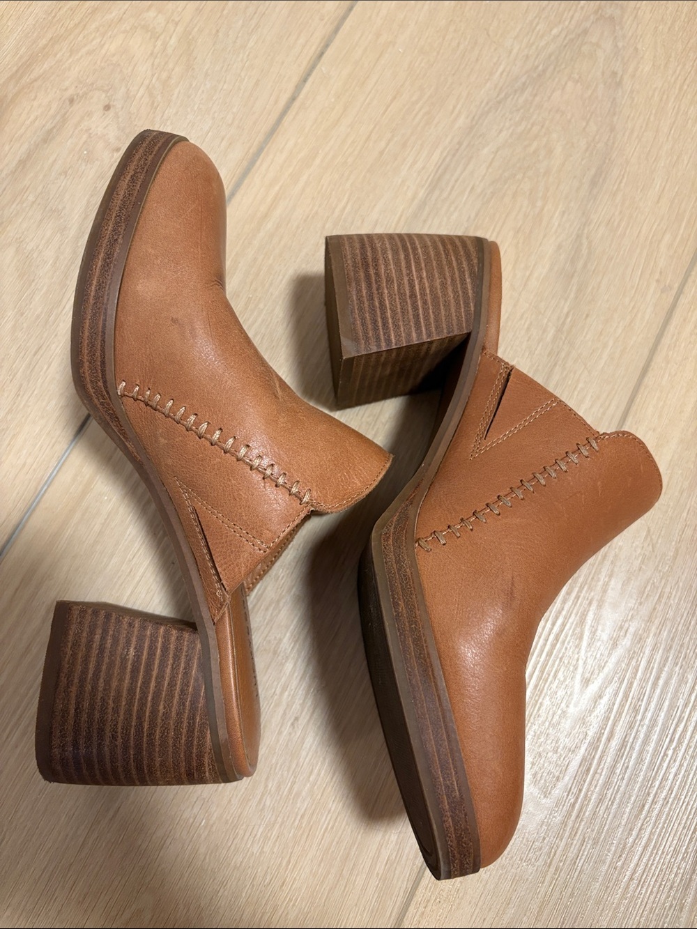 Lucky Brand Qewel Block Leather Mule Clogs - Picture 2 of 5